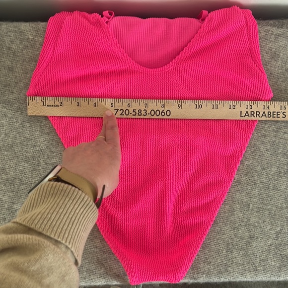 Good American Swimsuit, Sz 3/4 neon pink with cool texture. - Picture 11 of 13